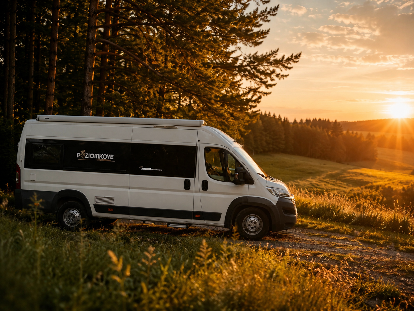 POZIOMKOVÓZ - Citroën Jumper Campervan L4H2